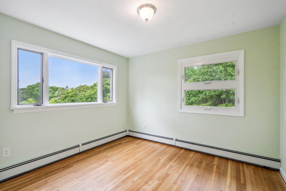 542 Montauk Highway, Southampton, NY 11968