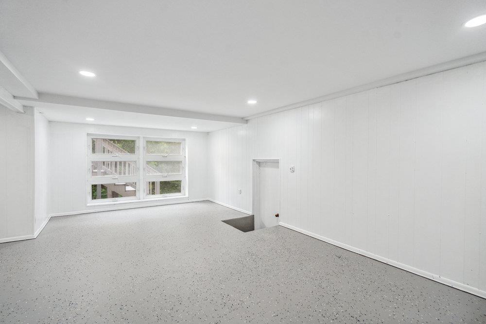 542 Montauk Highway, Southampton, NY 11968