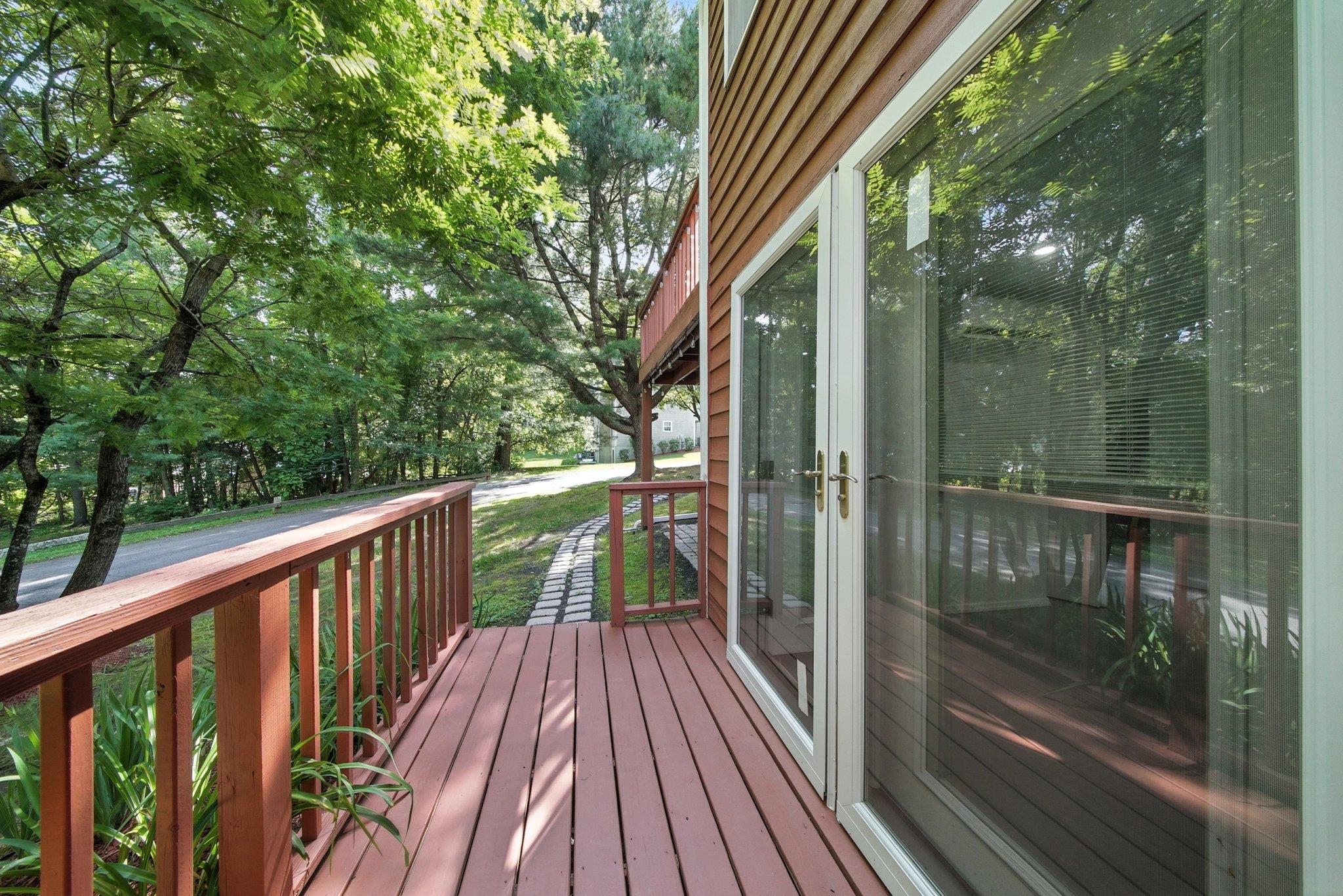 2 Woodland Way N, Ellenville, NY 12428