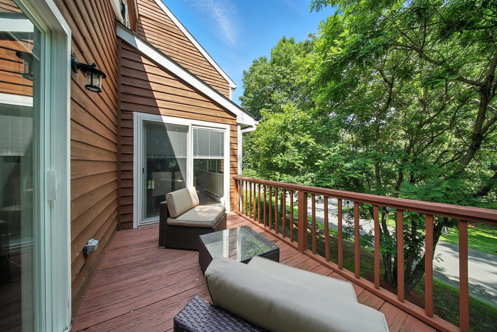 2 Woodland Way N, Ellenville, NY 12428