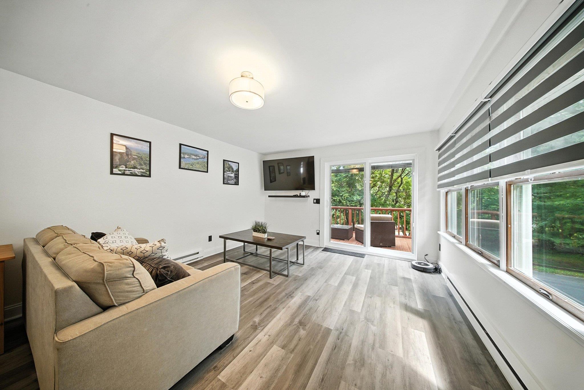 2 Woodland Way N, Ellenville, NY 12428