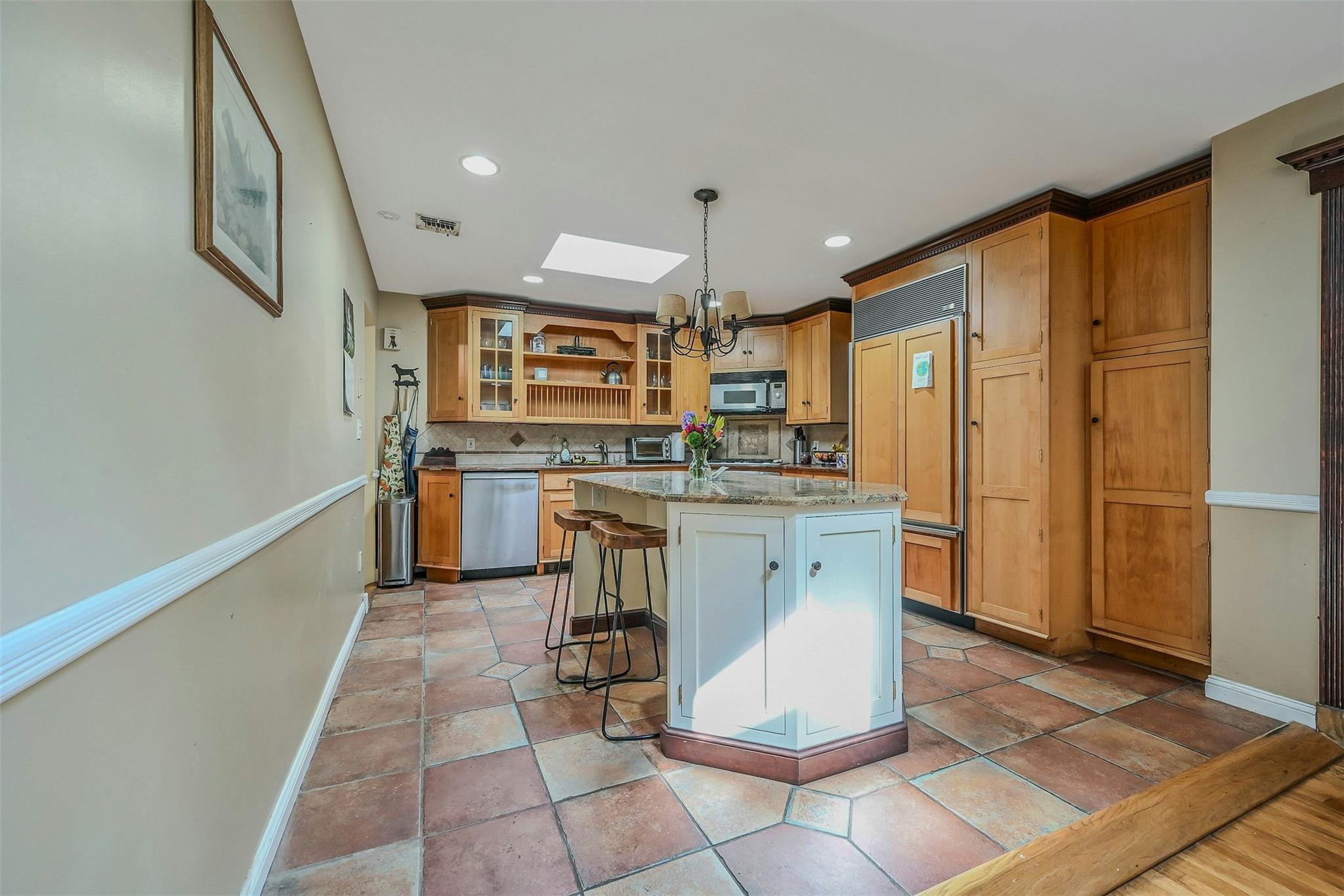 18 Huyler Court, Setauket, NY 11733