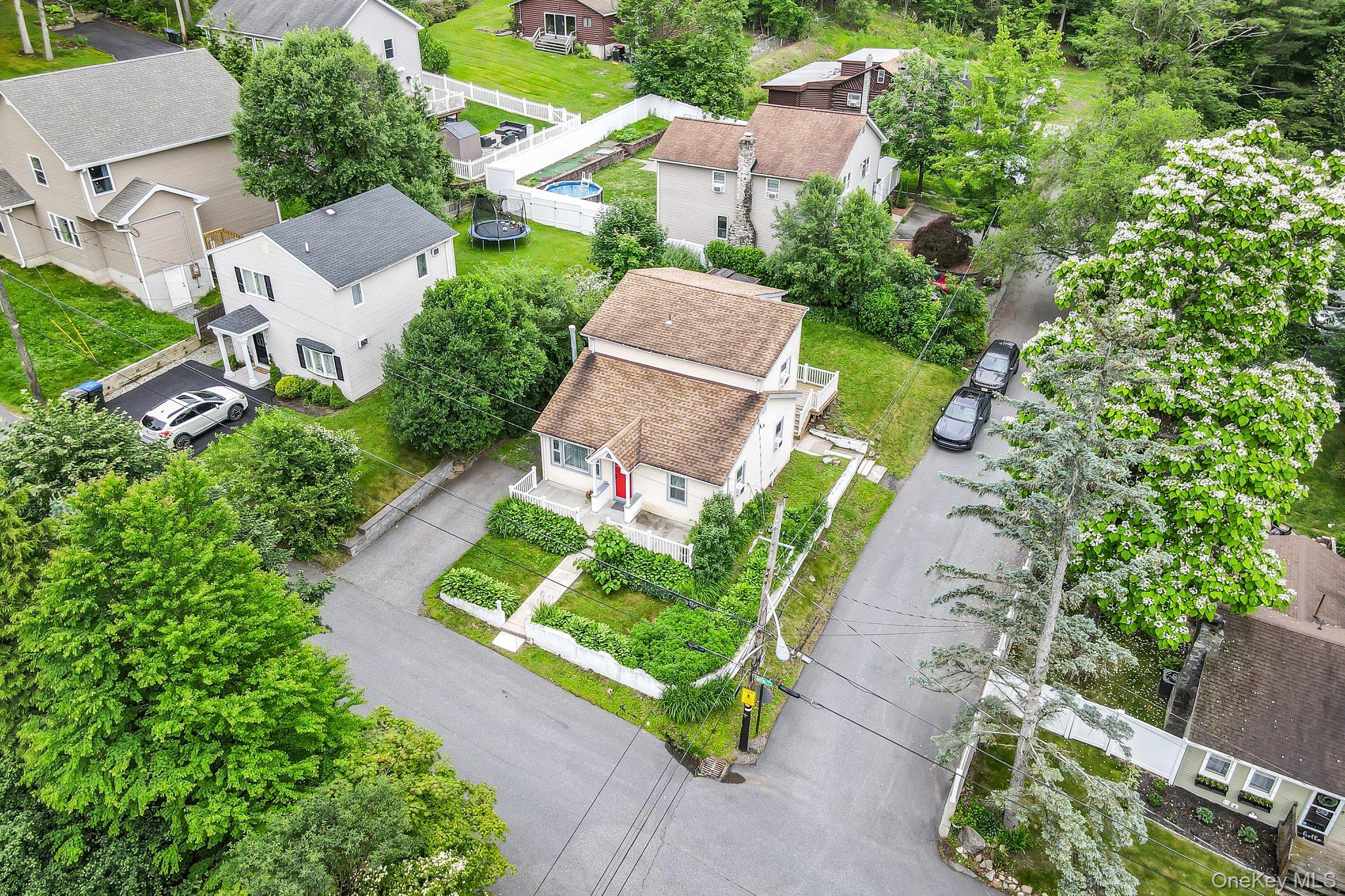 8 Stellar Drive, Greenwood Lake, NY 10925