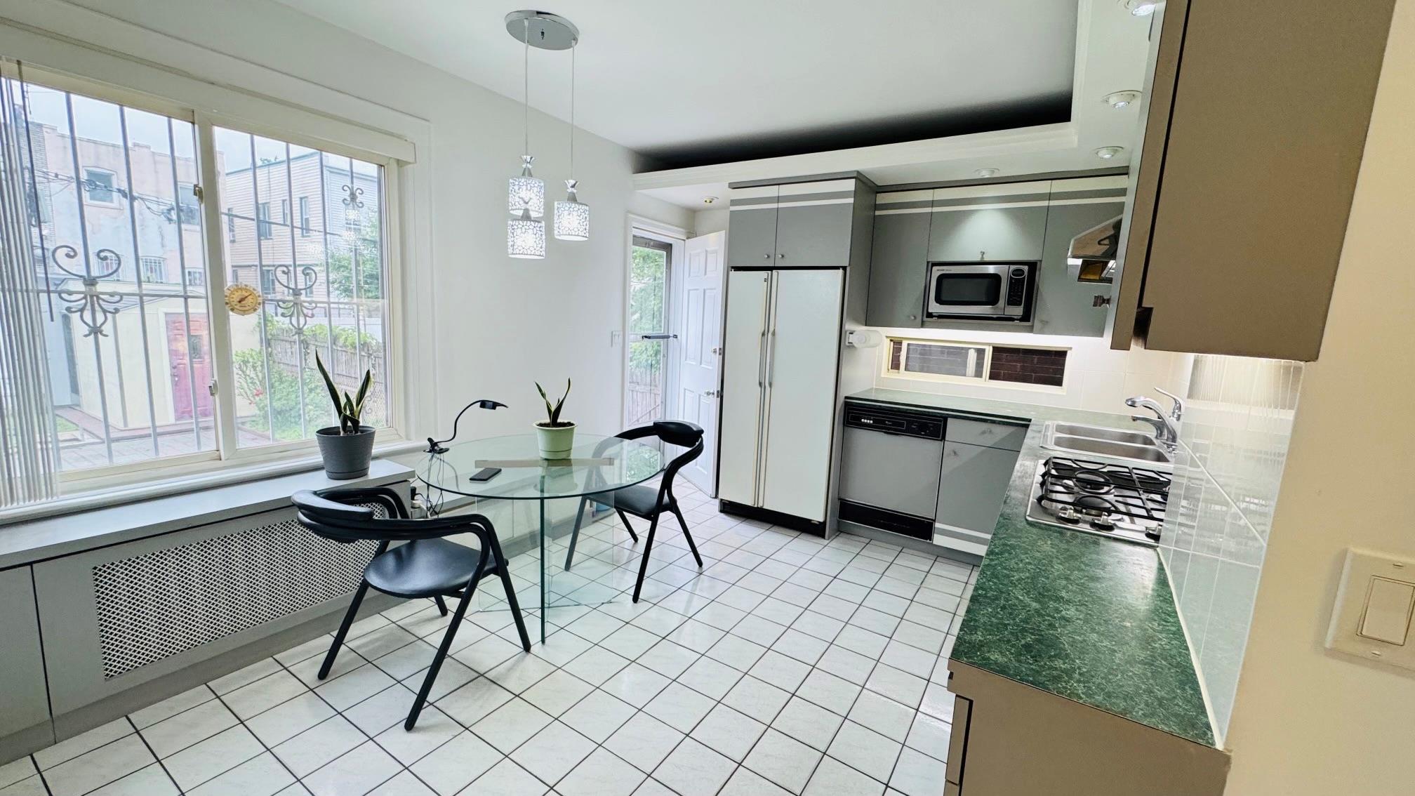 89-09 86th Street, Woodhaven, NY 11421