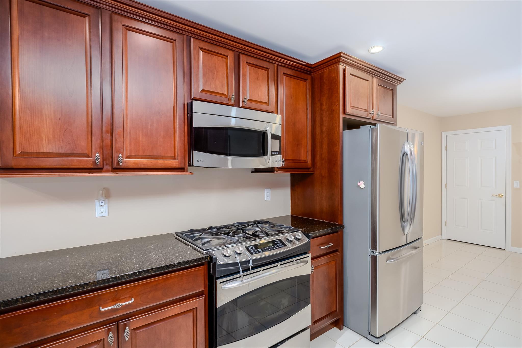 166 Ira Road, Mount Sinai, NY 11766