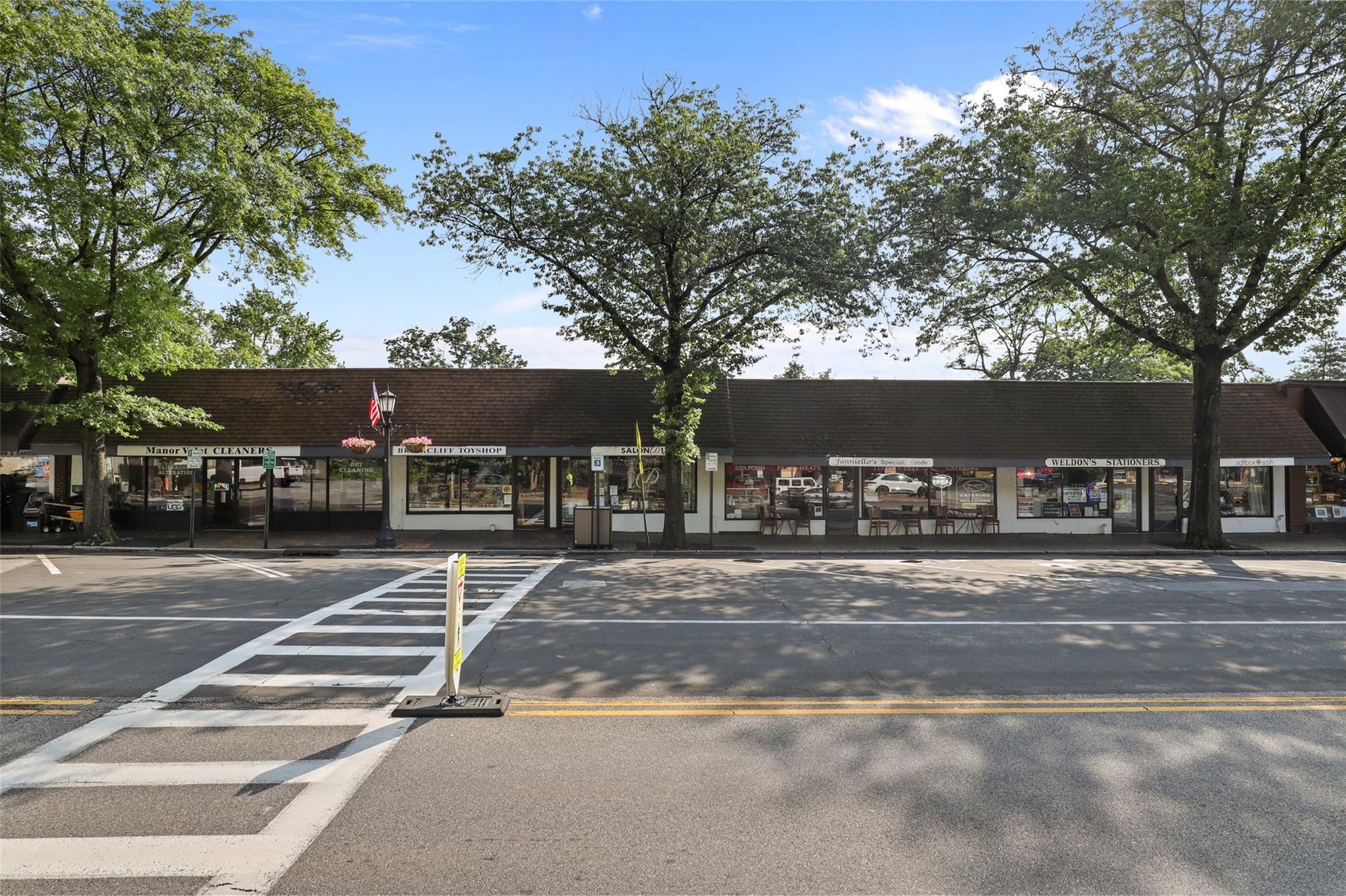 1159-1177 Pleasantville Rd, Briarcliff Manor, NY 10510