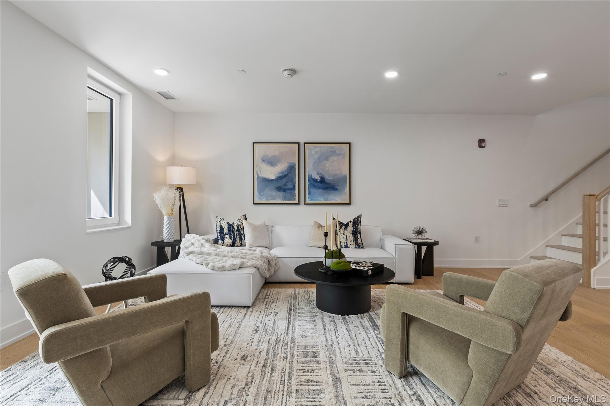 33 Calvert Street # TH6, Harrison, NY 10528