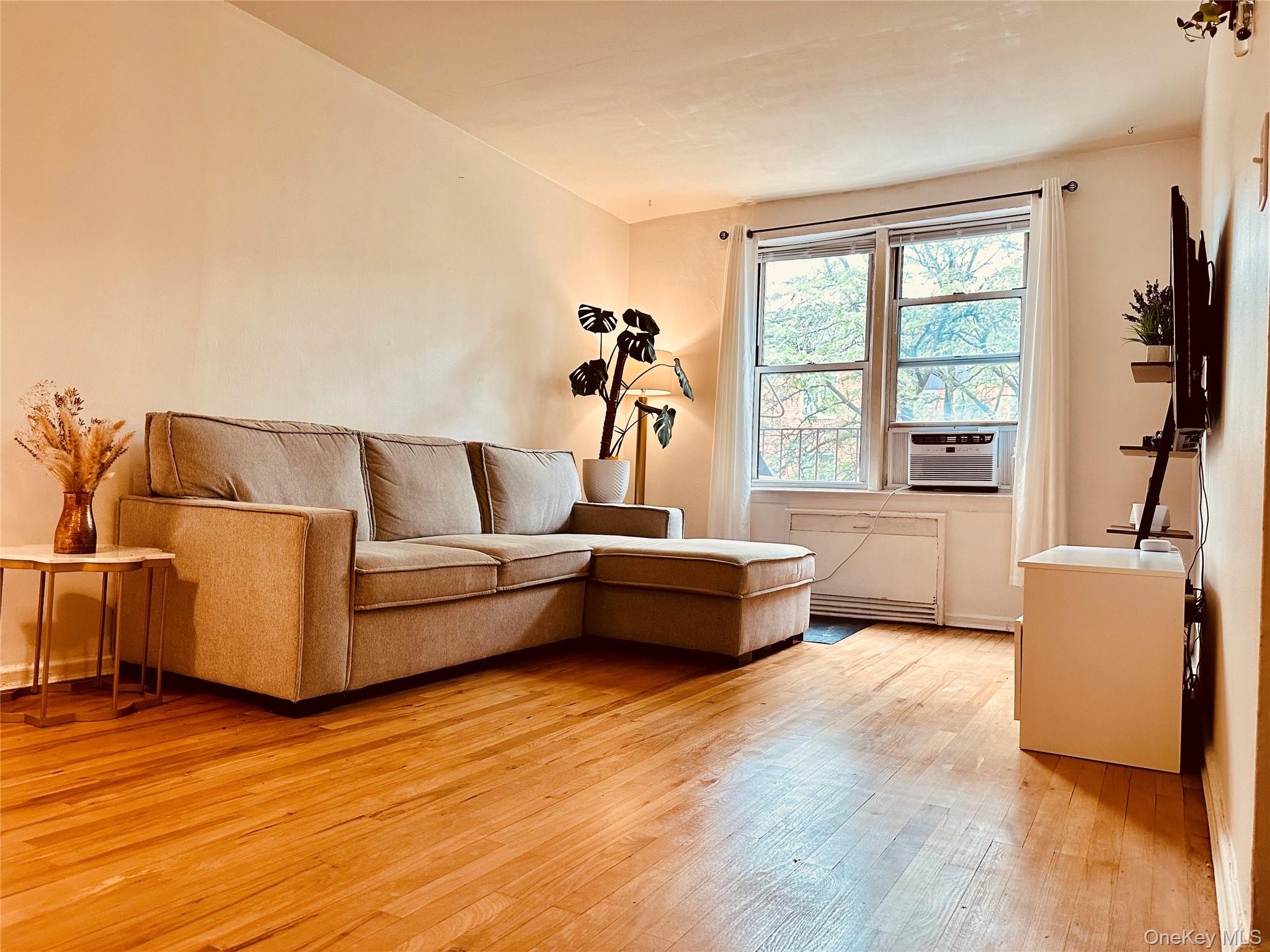 3333 82nd Street # 5D, Jackson Heights, NY 11372