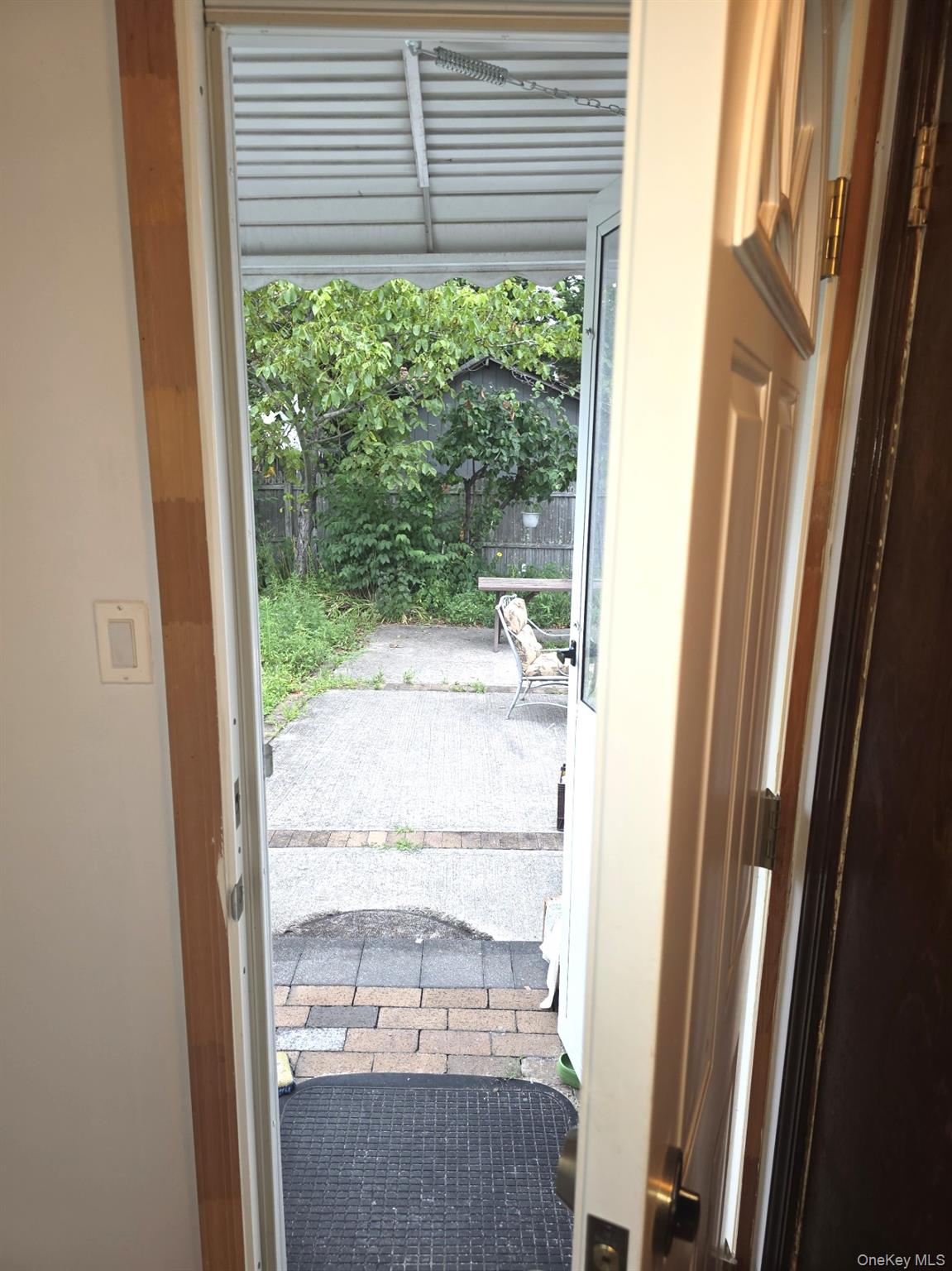 17 June Avenue, Bayville, NY 11709