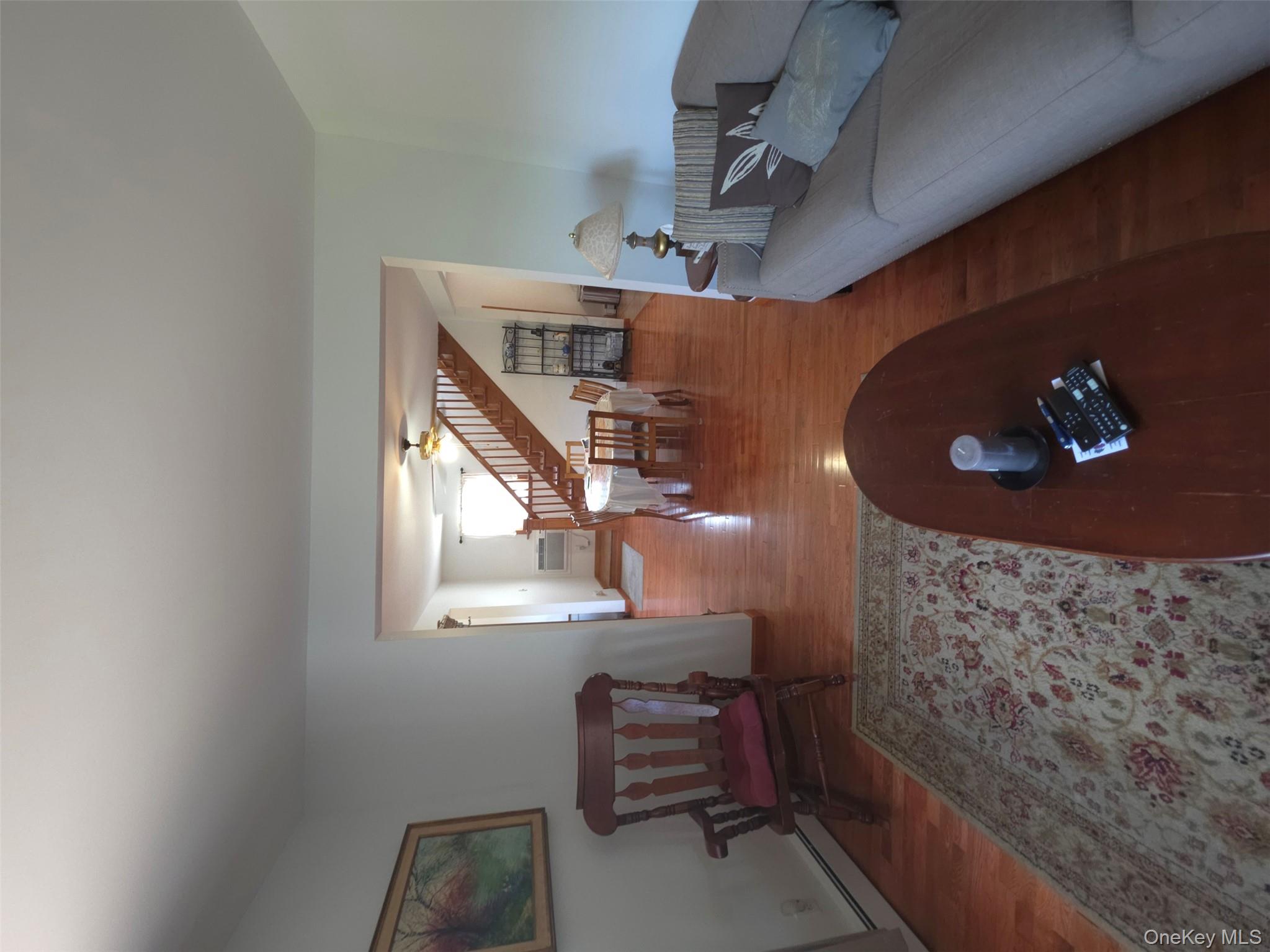 17 June Avenue, Bayville, NY 11709