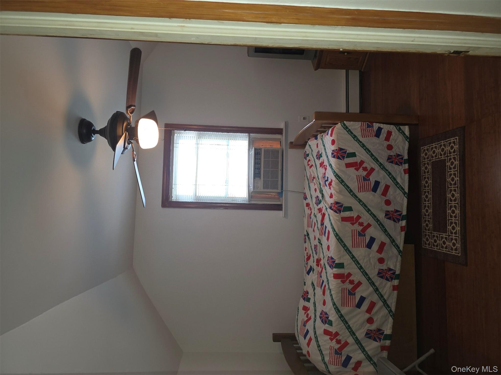 17 June Avenue, Bayville, NY 11709