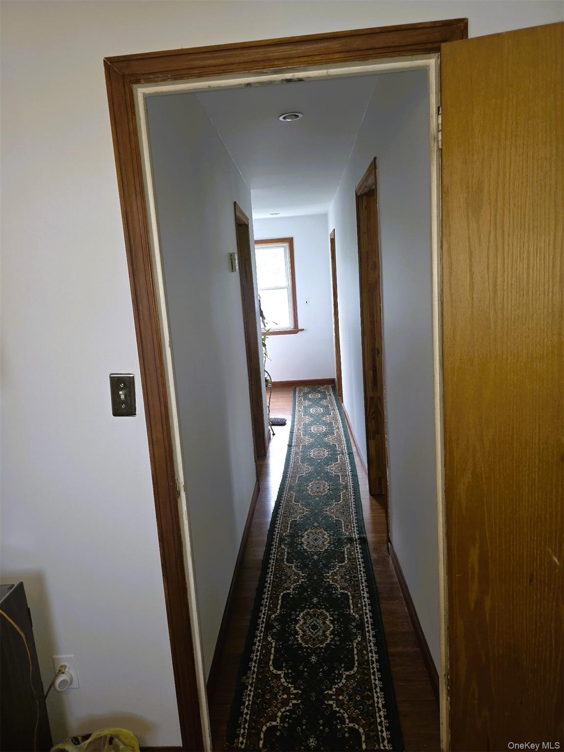 17 June Avenue, Bayville, NY 11709