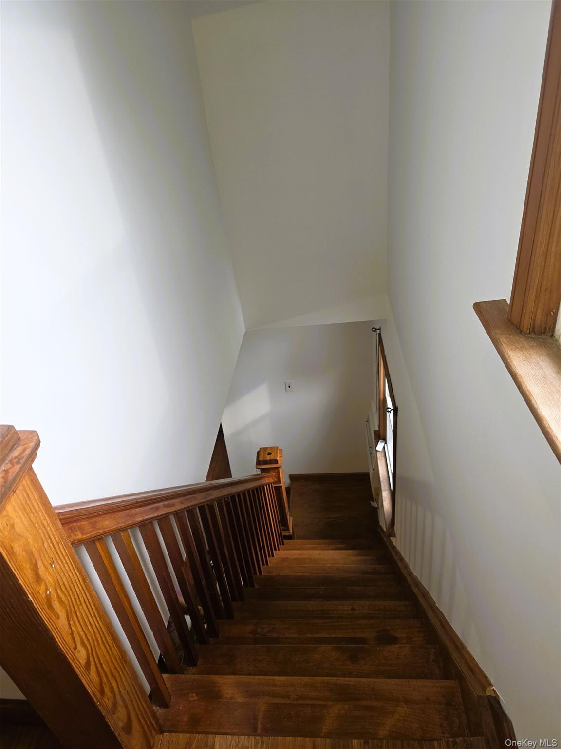 17 June Avenue, Bayville, NY 11709