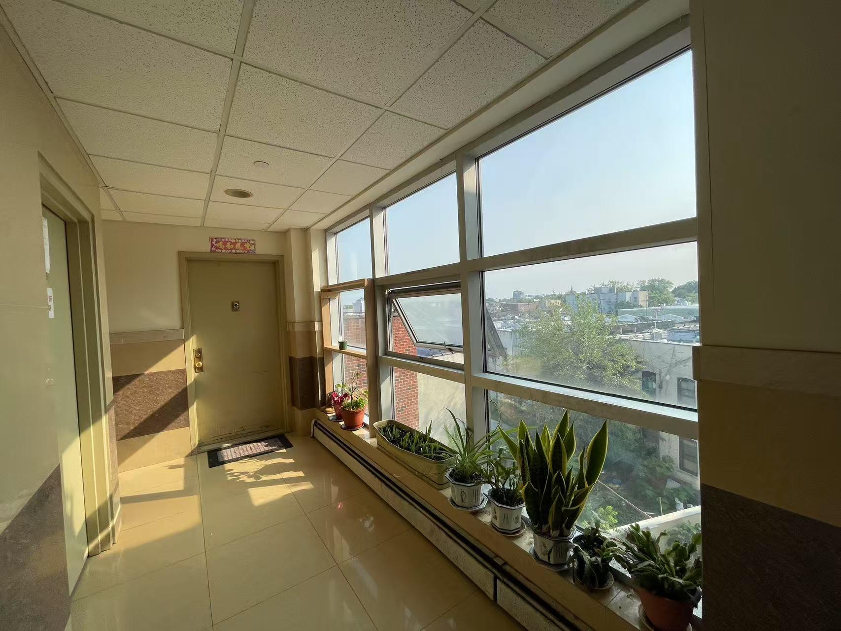 40-48 97 st # 1B, Corona, NY 11368