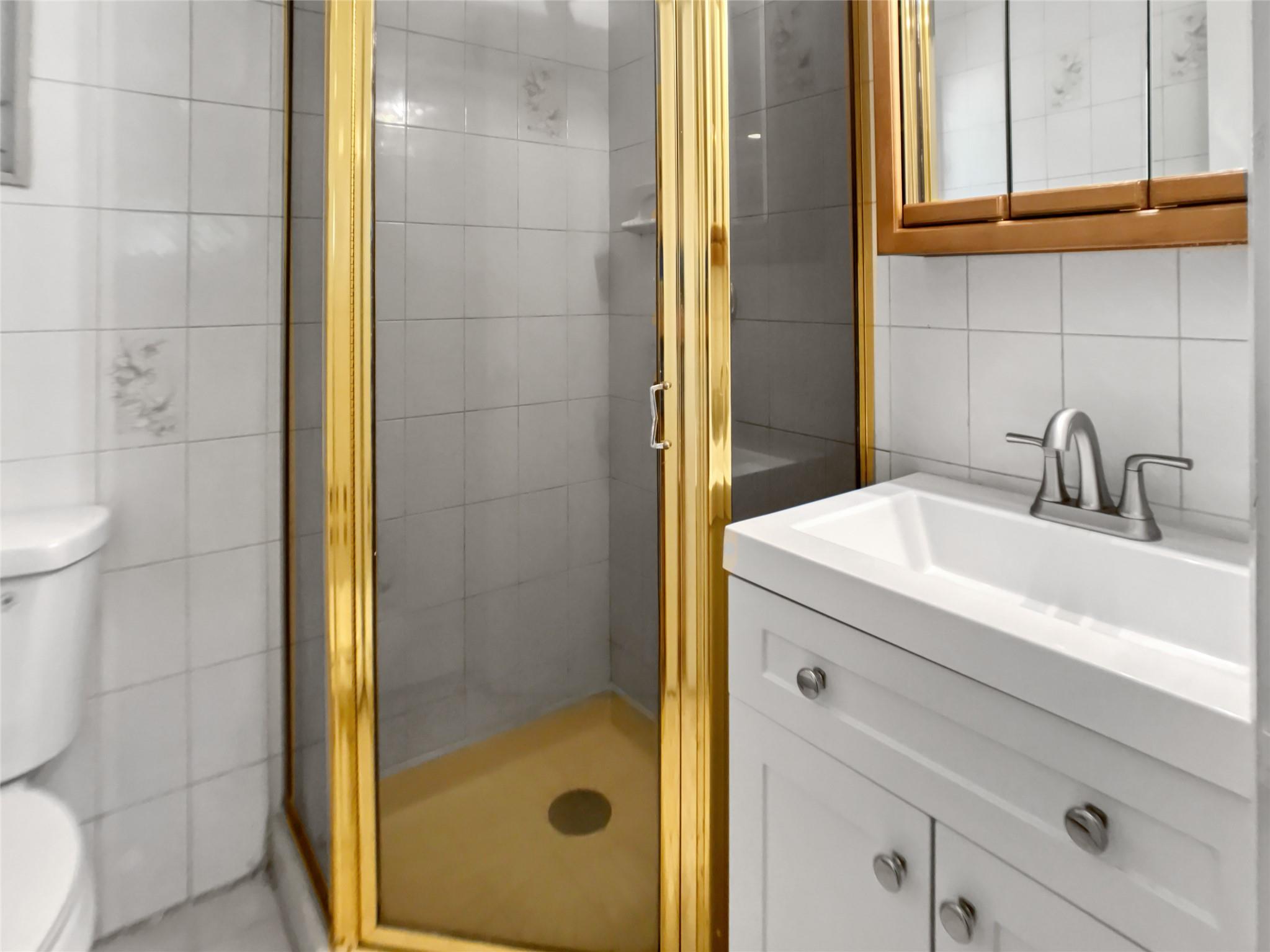 571 Richmond Road, East Meadow, NY 11554