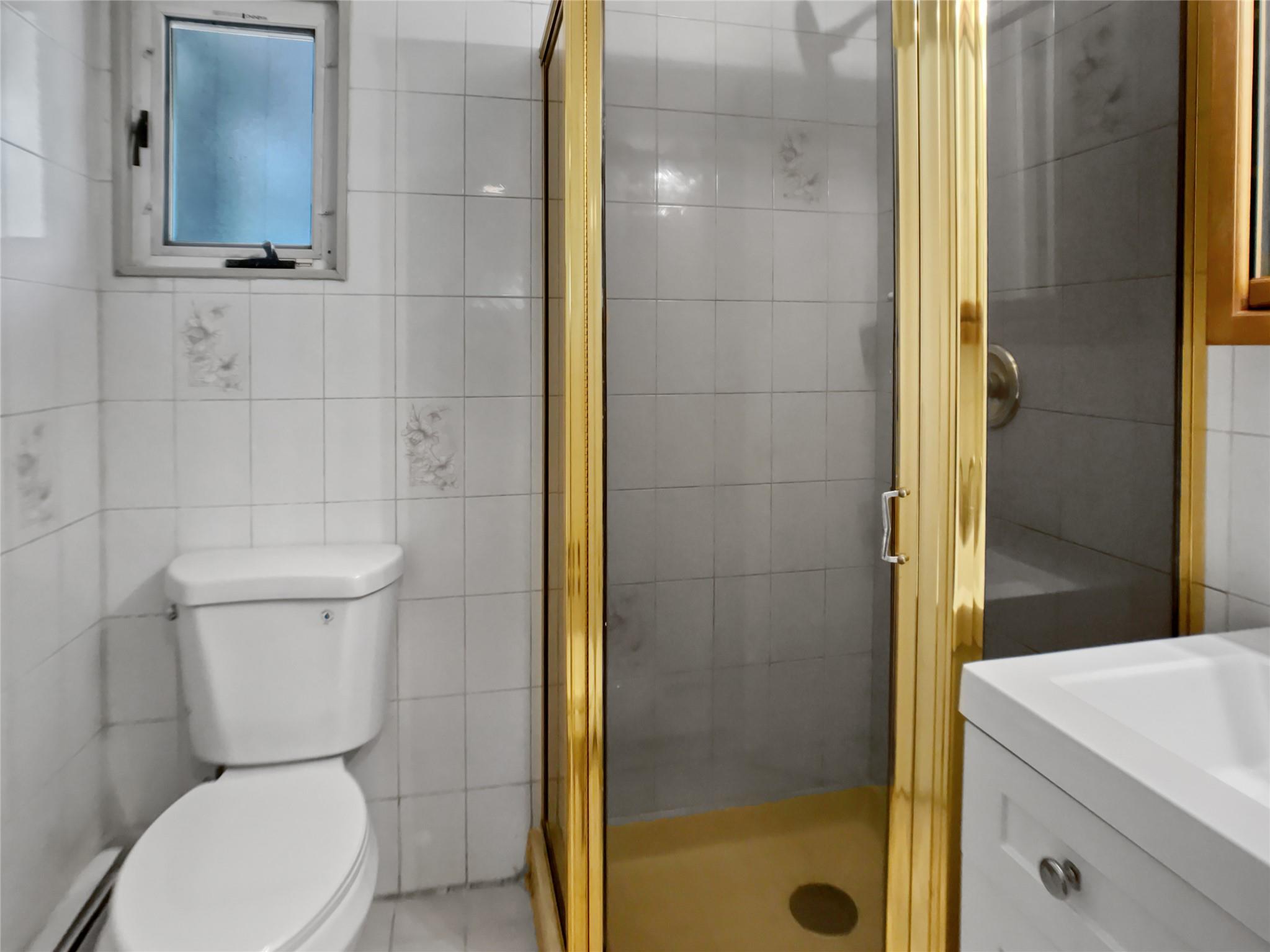 571 Richmond Road, East Meadow, NY 11554