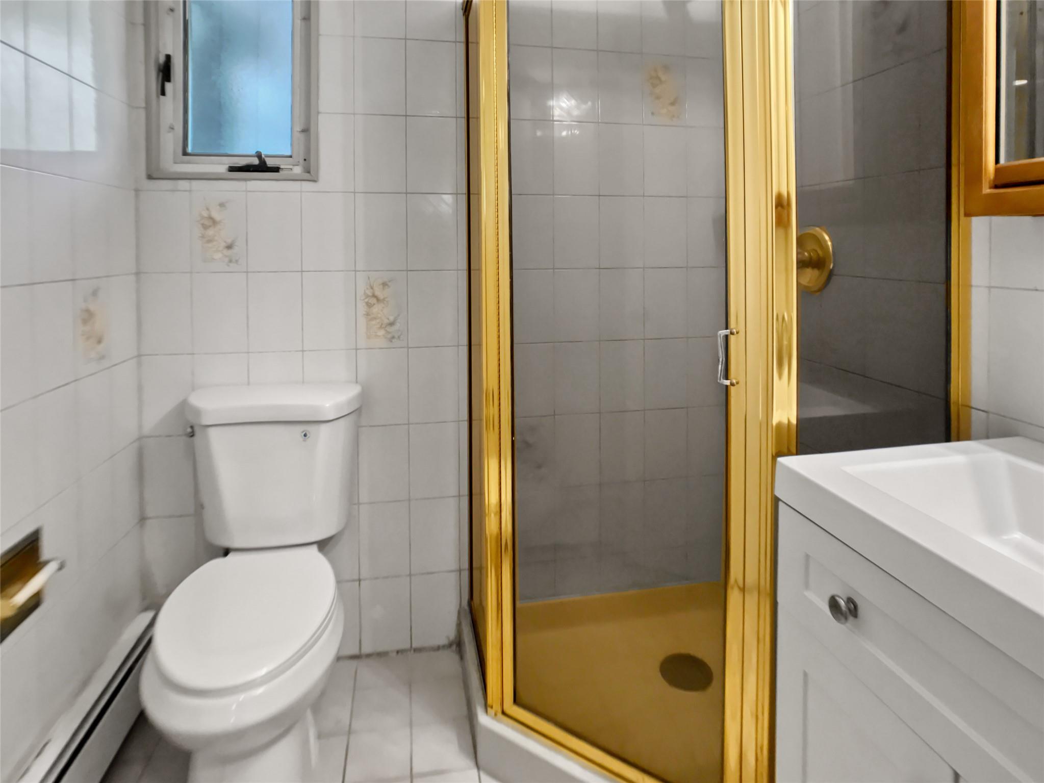 571 Richmond Road, East Meadow, NY 11554