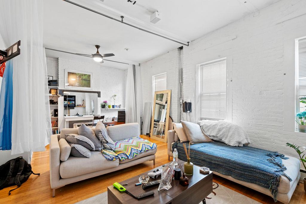 194 Bay Street, Staten Island, NY 10301