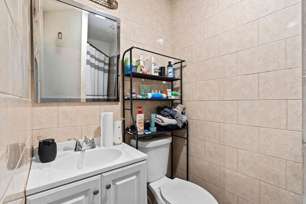 194 Bay Street, Staten Island, NY 10301