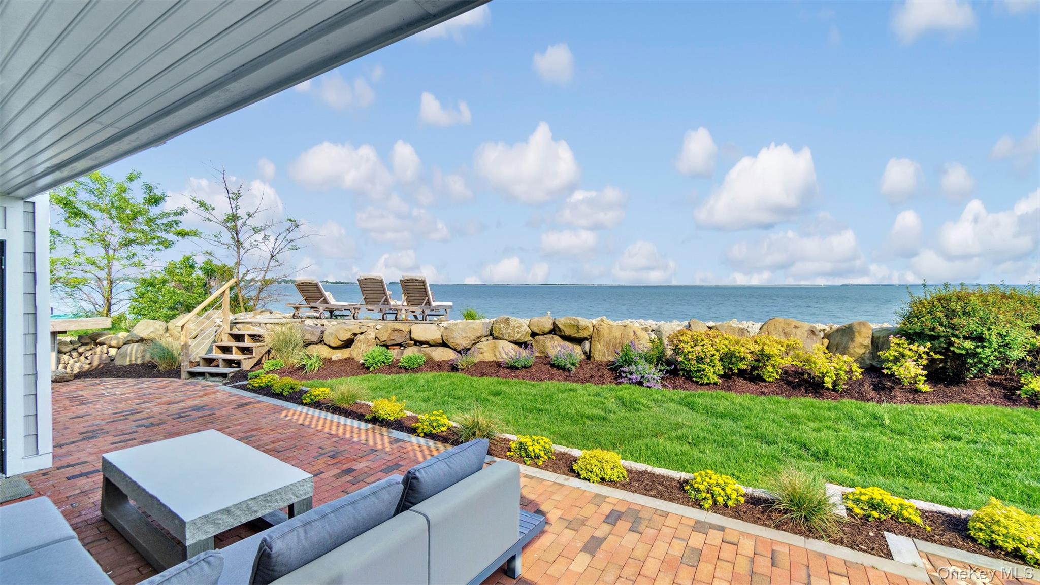 12910 Main Road, East Marion, NY 11939