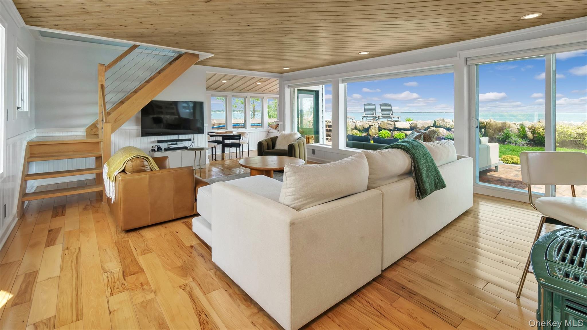 12910 Main Road, East Marion, NY 11939