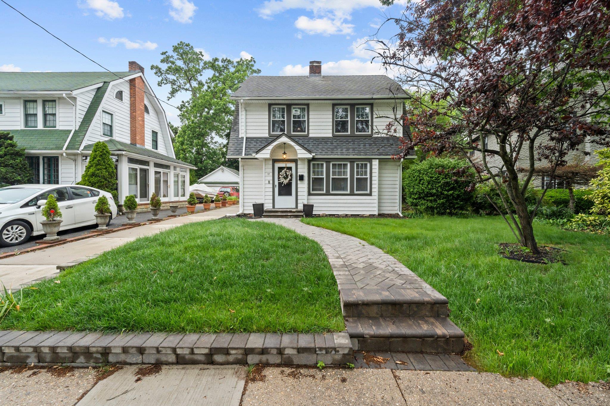17 Sachem St Street, East Rockaway, NY 11518