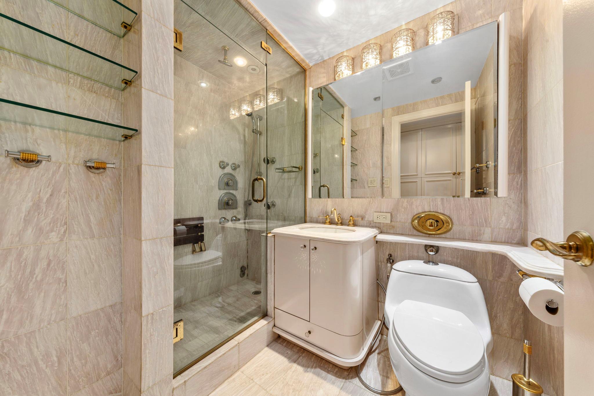 11201 Queens Blvd # 10B, Forest Hills, NY 11375