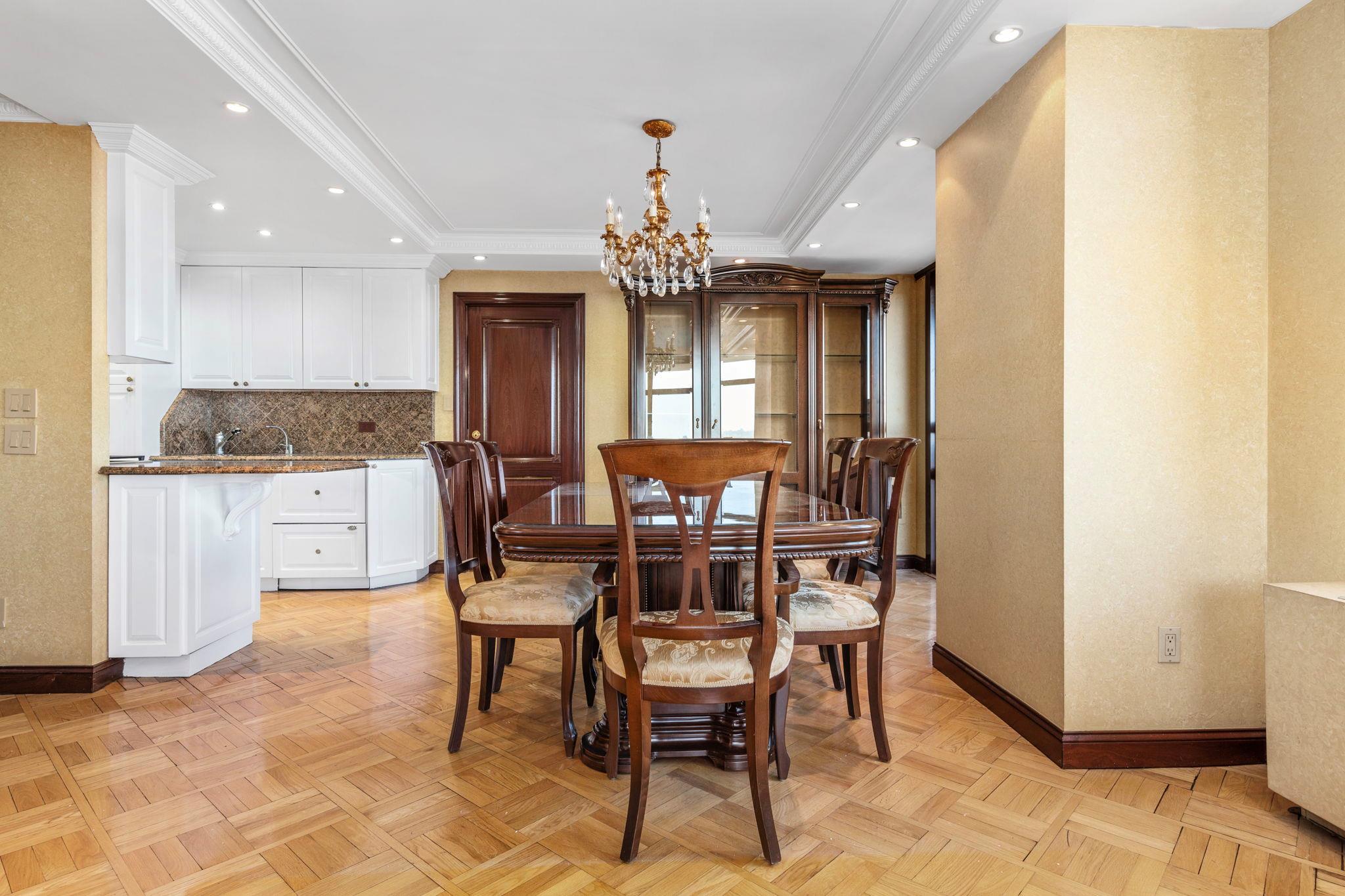 11201 Queens Blvd # 10B, Forest Hills, NY 11375