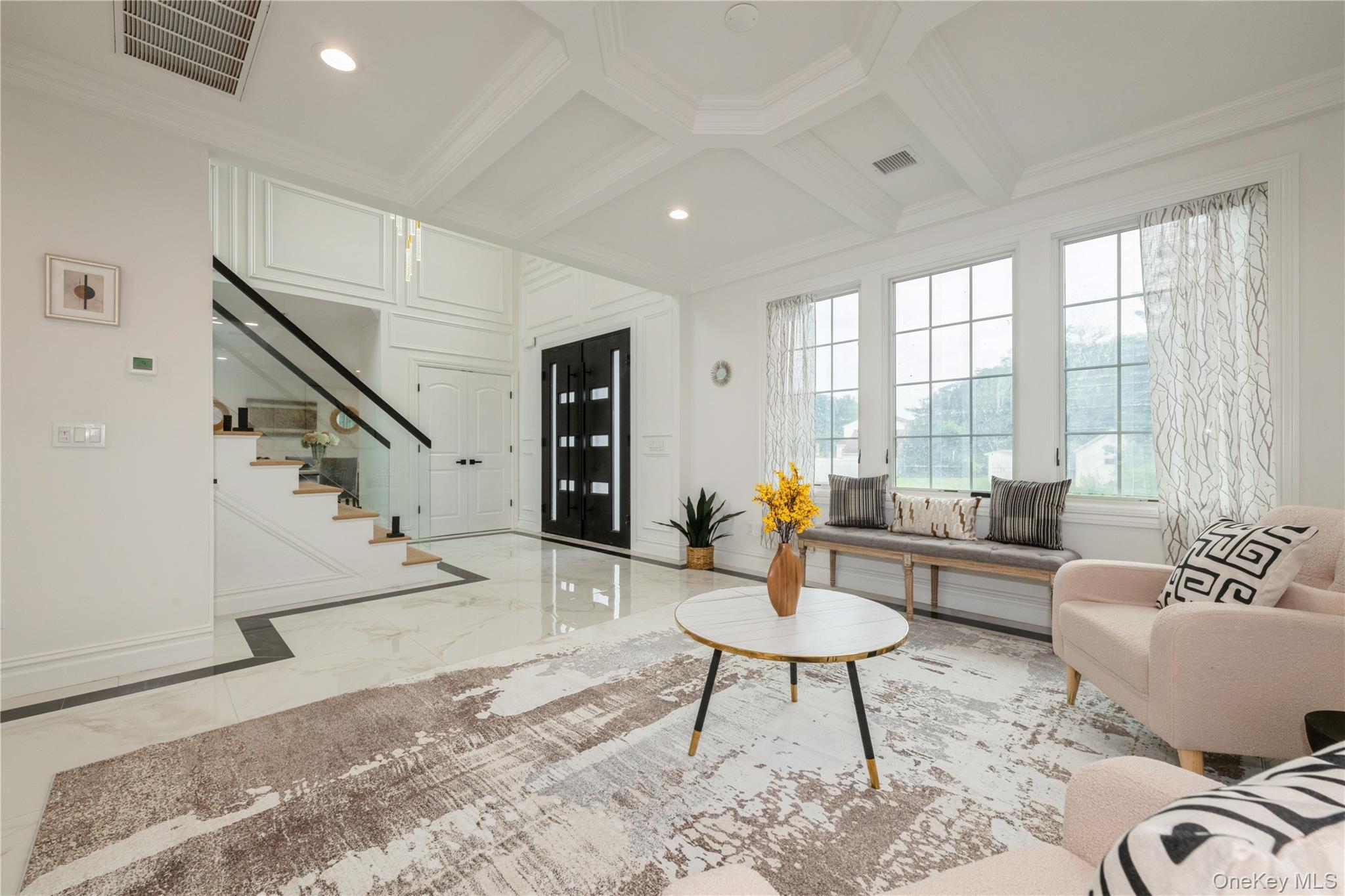 52 Cortland Ave, Hicksville, NY 11801