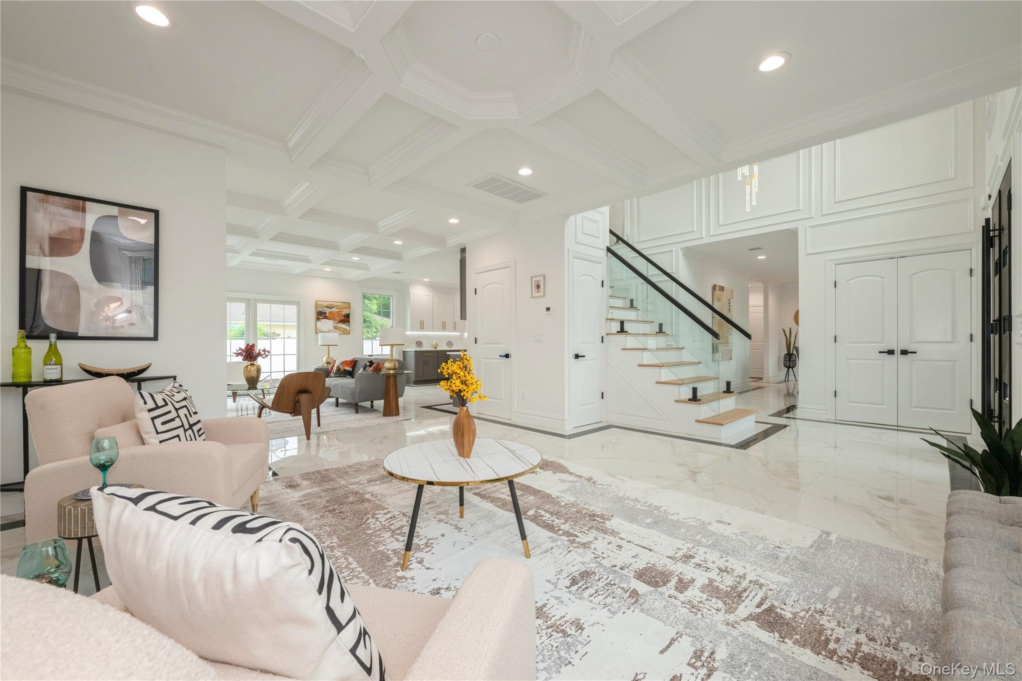 52 Cortland Ave, Hicksville, NY 11801