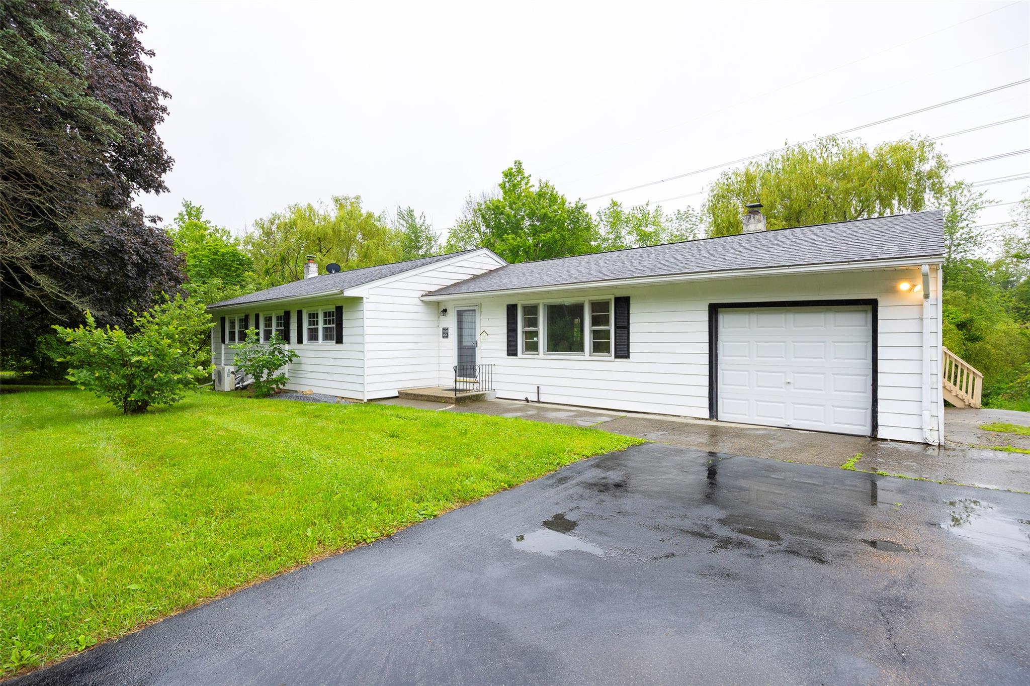 16 Bushwick Road, Poughkeepsie, NY 12603