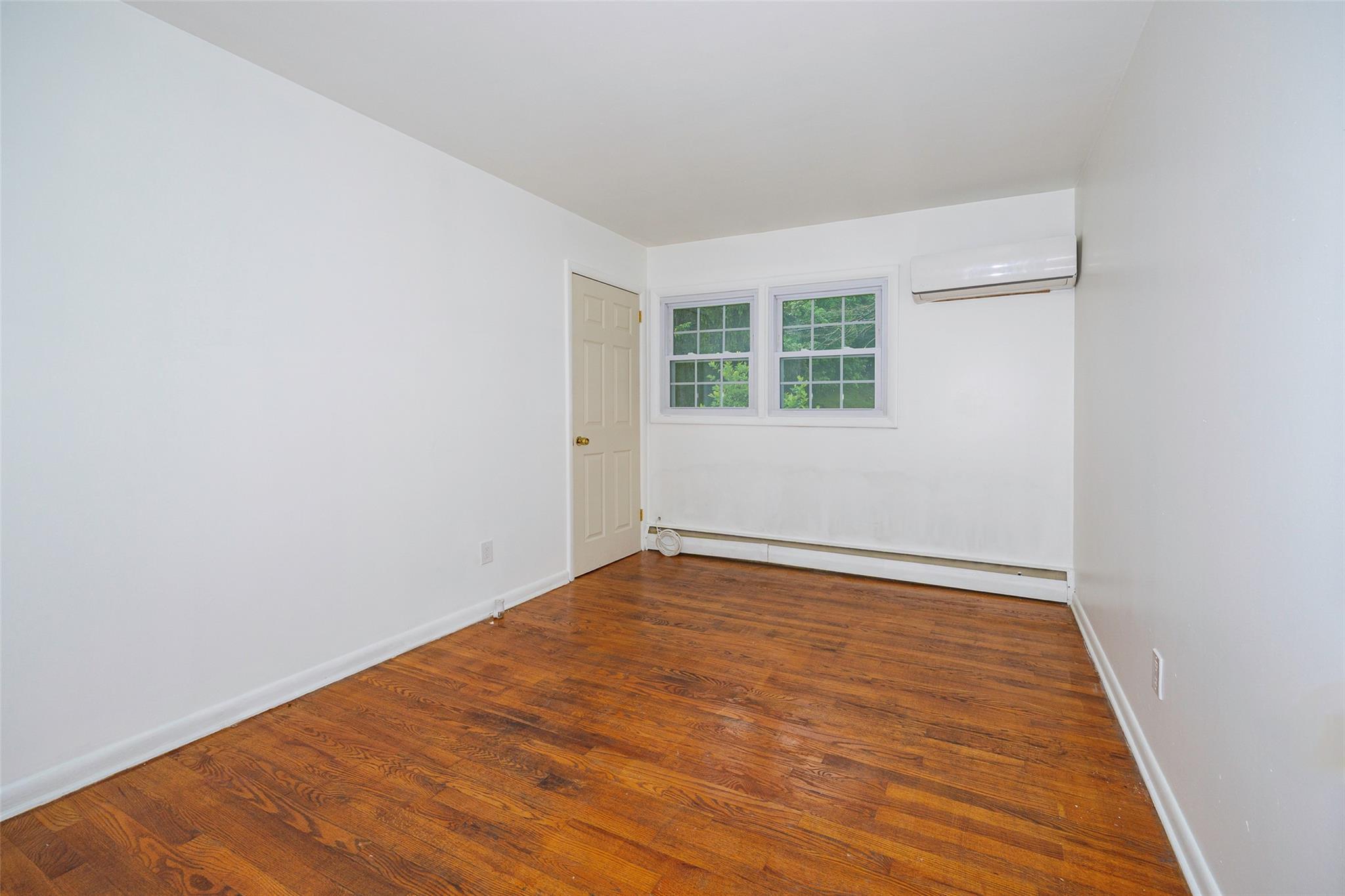 16 Bushwick Road, Poughkeepsie, NY 12603