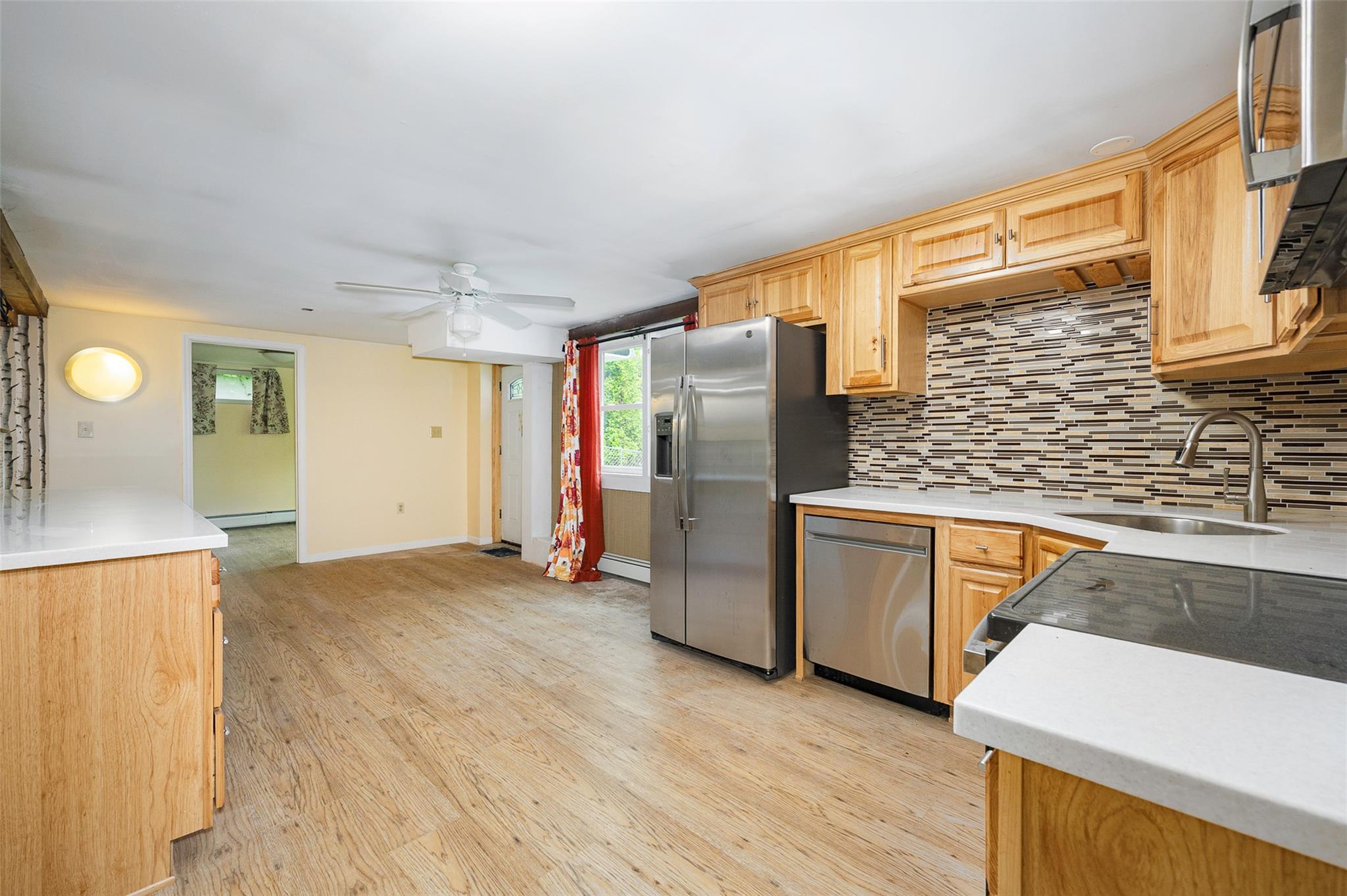 16 Bushwick Road, Poughkeepsie, NY 12603