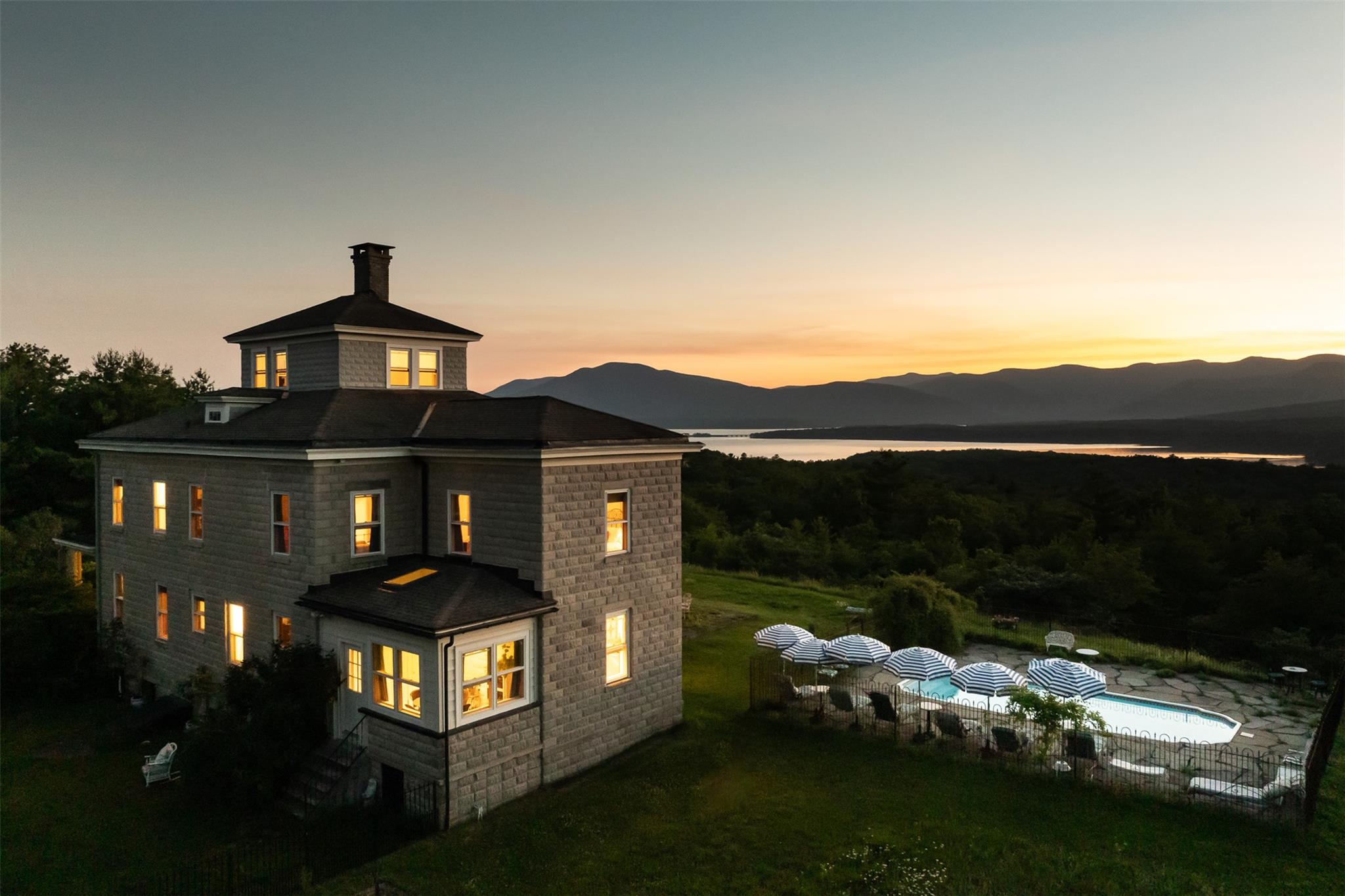 169 Baker Road, West Hurley, NY 12491