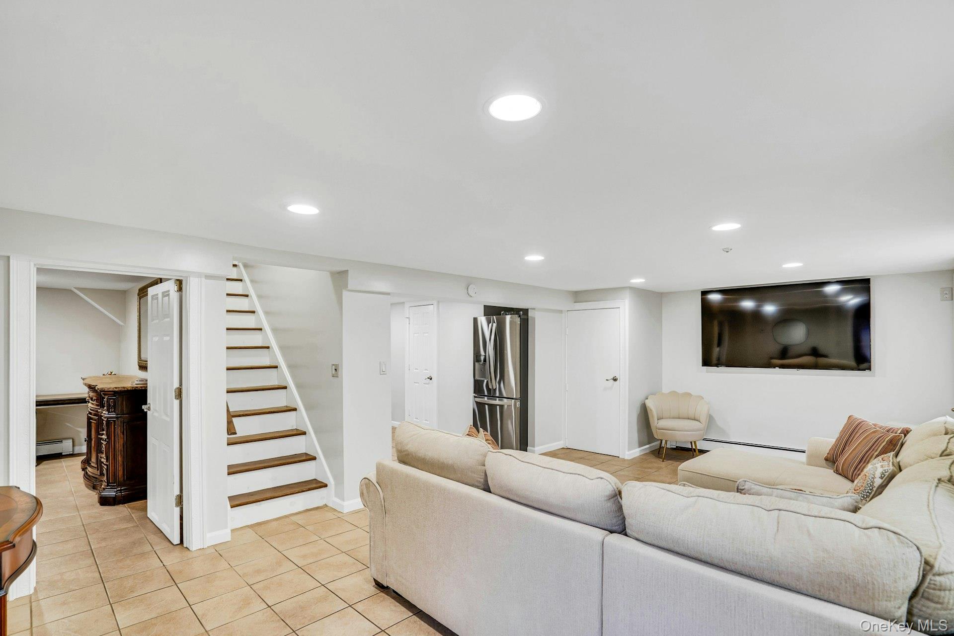 41 Hearthstone Drive, Dix Hills, NY 11746