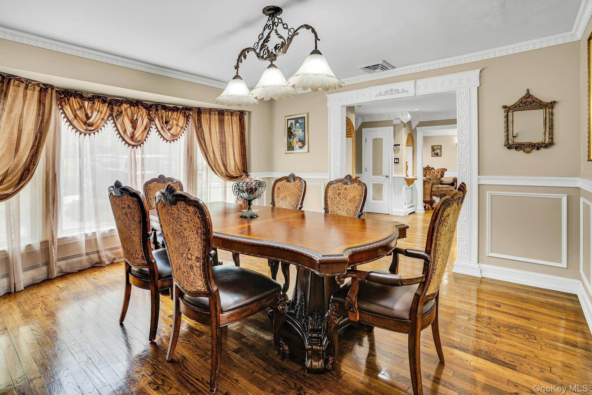 41 Hearthstone Drive, Dix Hills, NY 11746