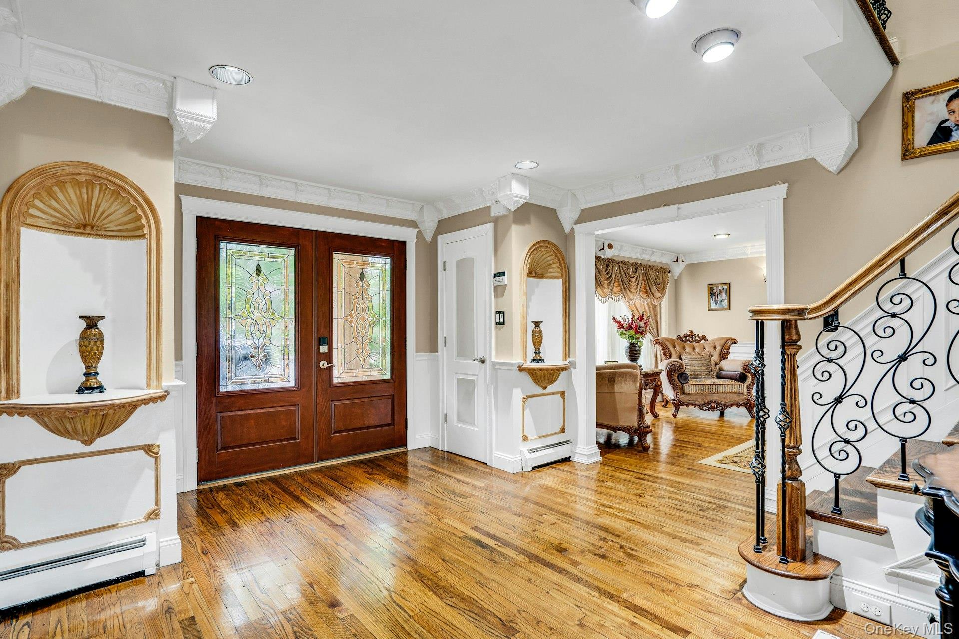 41 Hearthstone Drive, Dix Hills, NY 11746