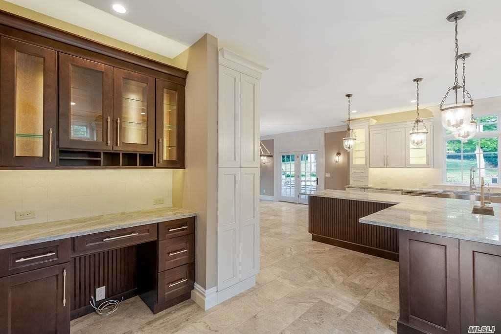 19 Meadow Glen Road, Fort Salonga, NY 11768