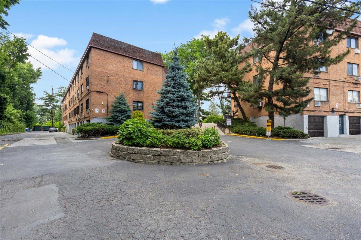 7429 Calamus Avenue # 20, Flushing, NY 11373