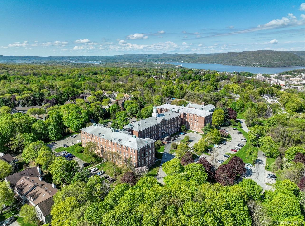 6102 Villa At The Woods, Peekskill, NY 10566