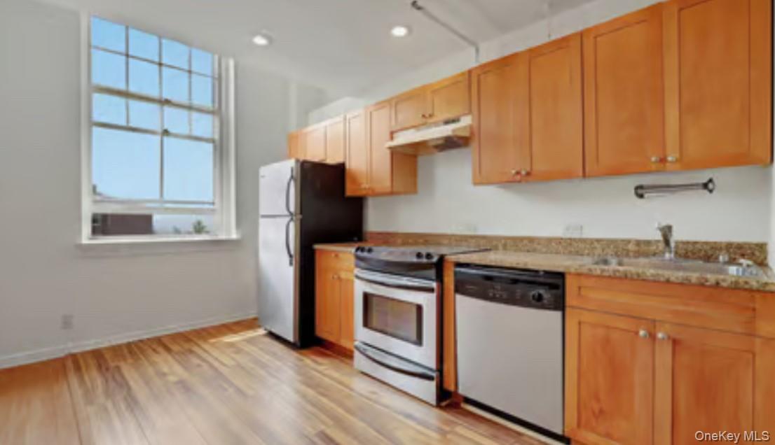 6102 Villa At The Woods, Peekskill, NY 10566