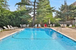 35 Park Avenue # 2L, Suffern, NY 10901