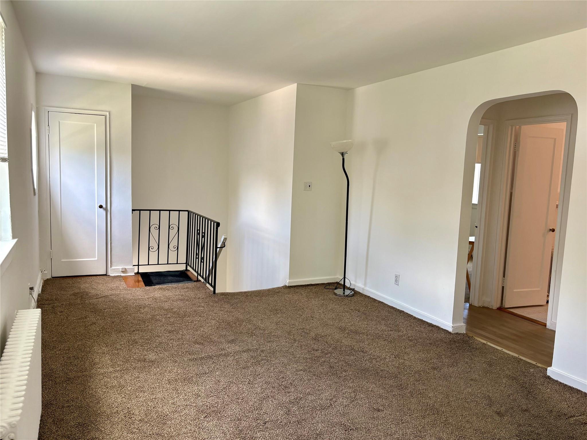 254-33 75 Avenue Avenue # 2nd Floor, Glen Oaks, NY 11004