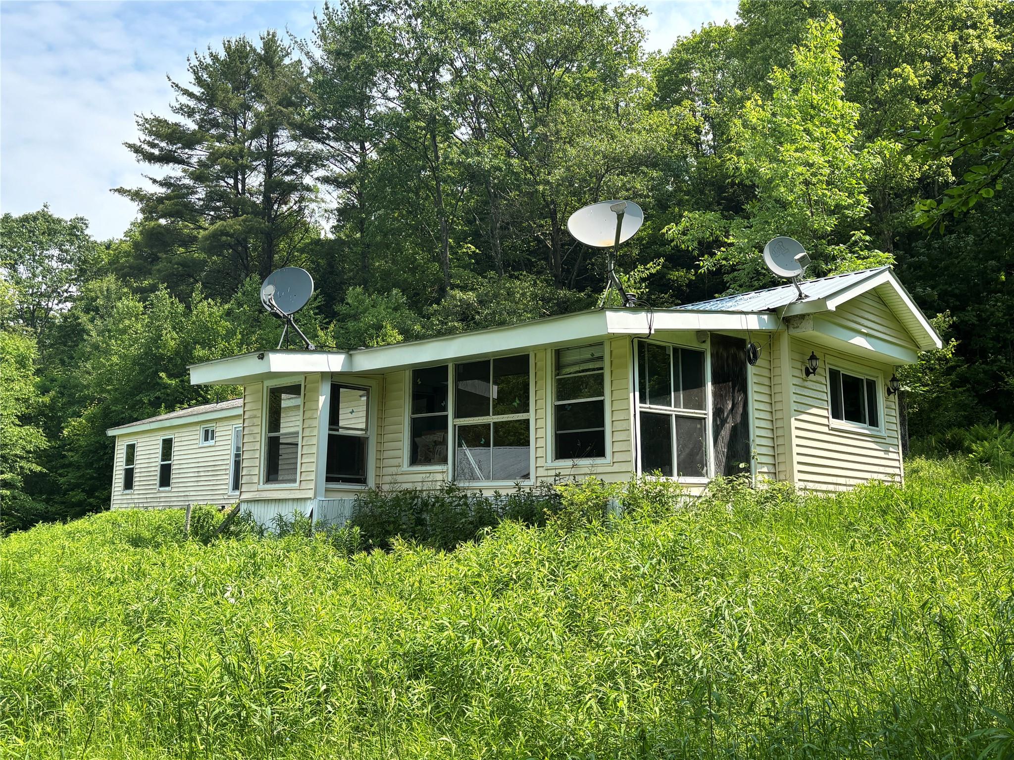 16 Indian Summer Road, Deposit, NY 13754