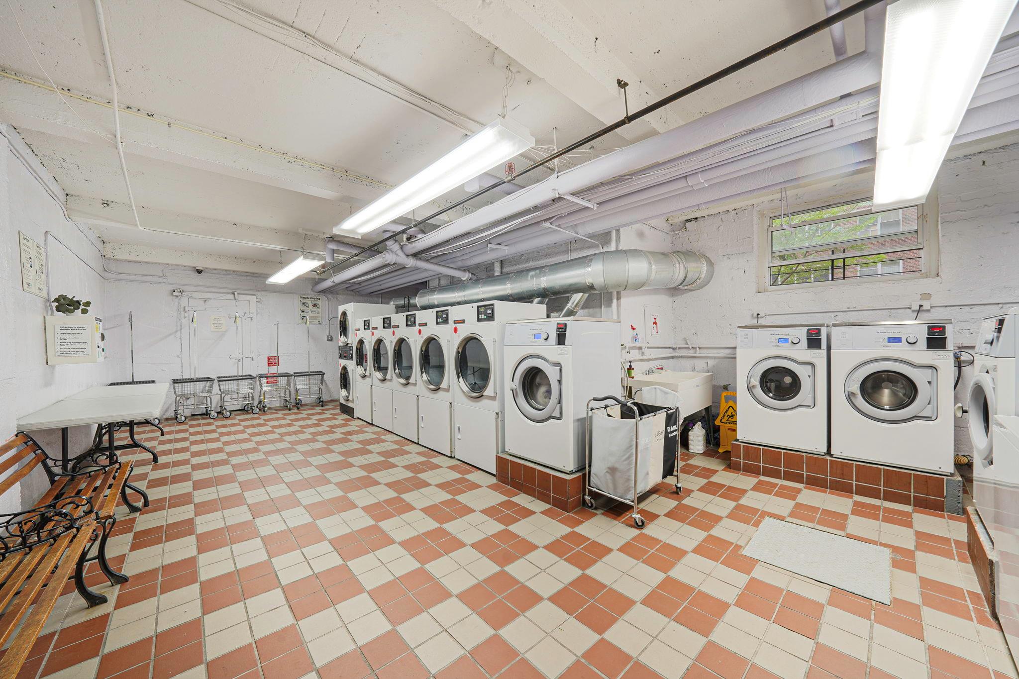 67-66 108th Street # D3, Forest Hills, NY 11375