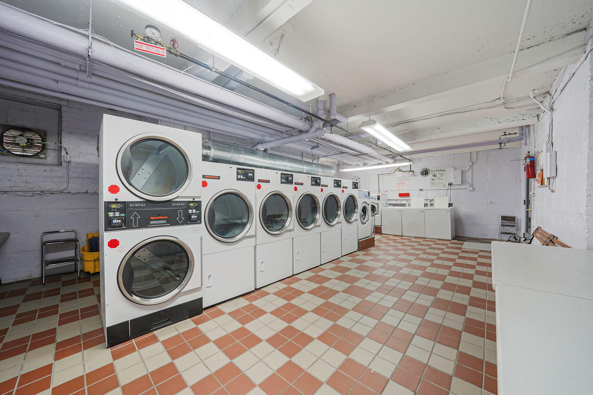 67-66 108th Street # D3, Forest Hills, NY 11375