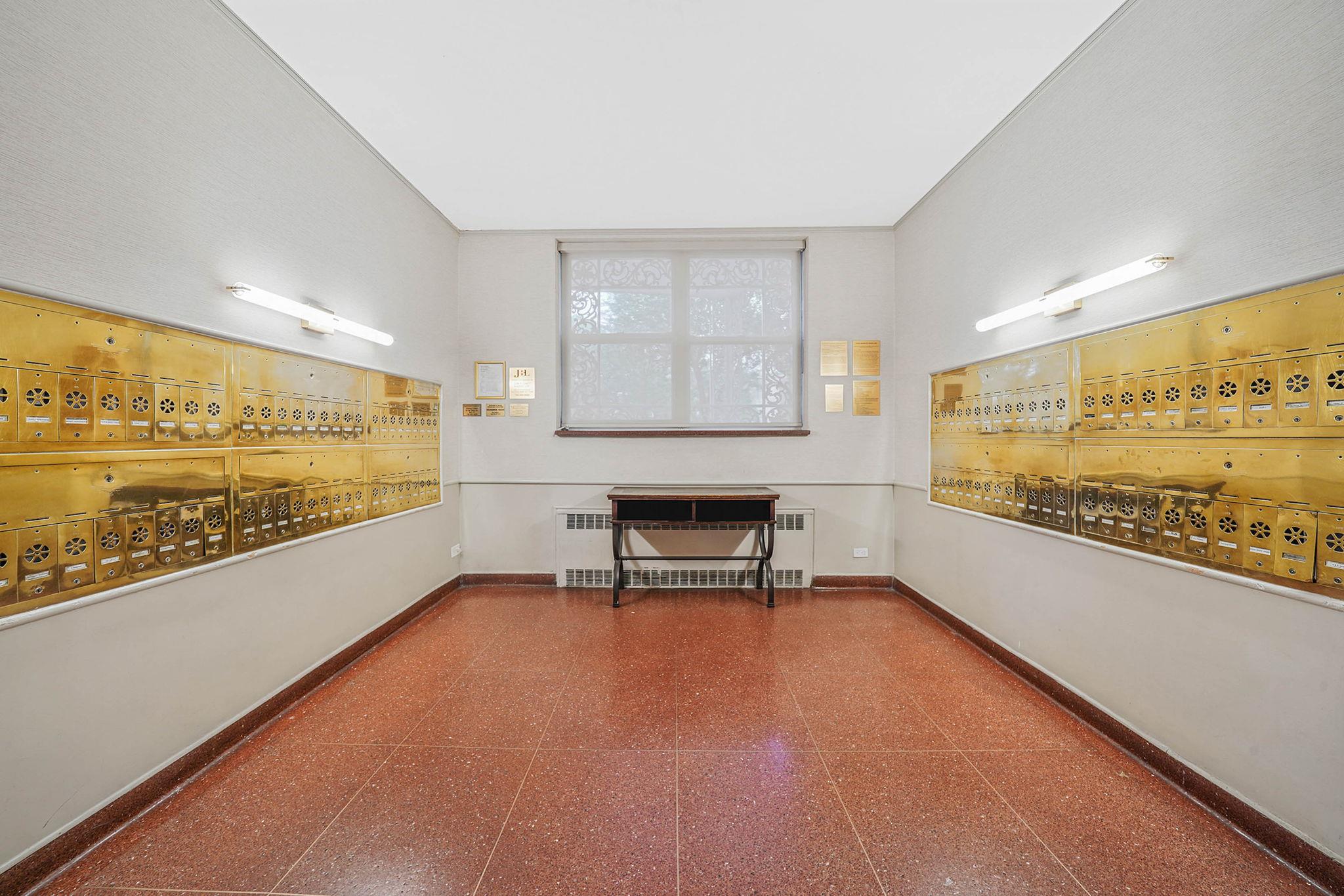 67-66 108th Street # D3, Forest Hills, NY 11375