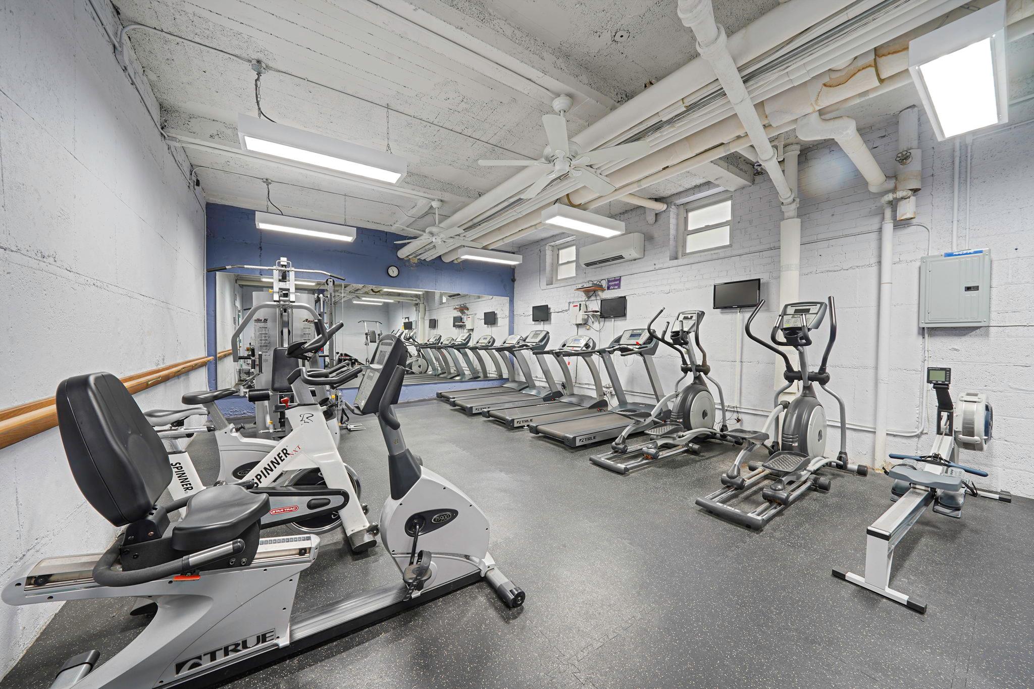 67-66 108th Street # D3, Forest Hills, NY 11375