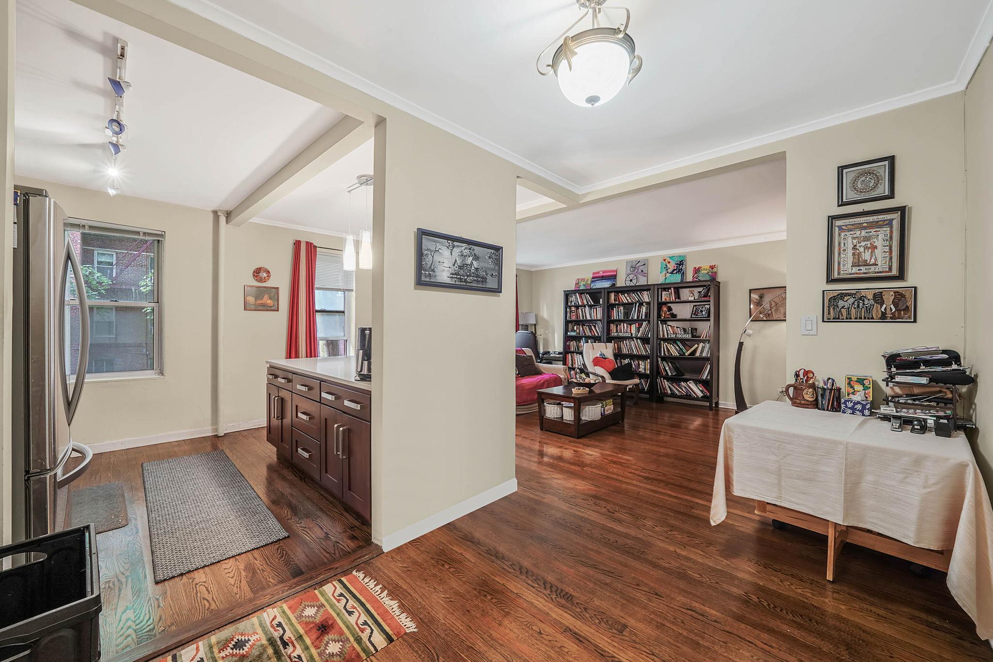 67-66 108th Street # D3, Forest Hills, NY 11375