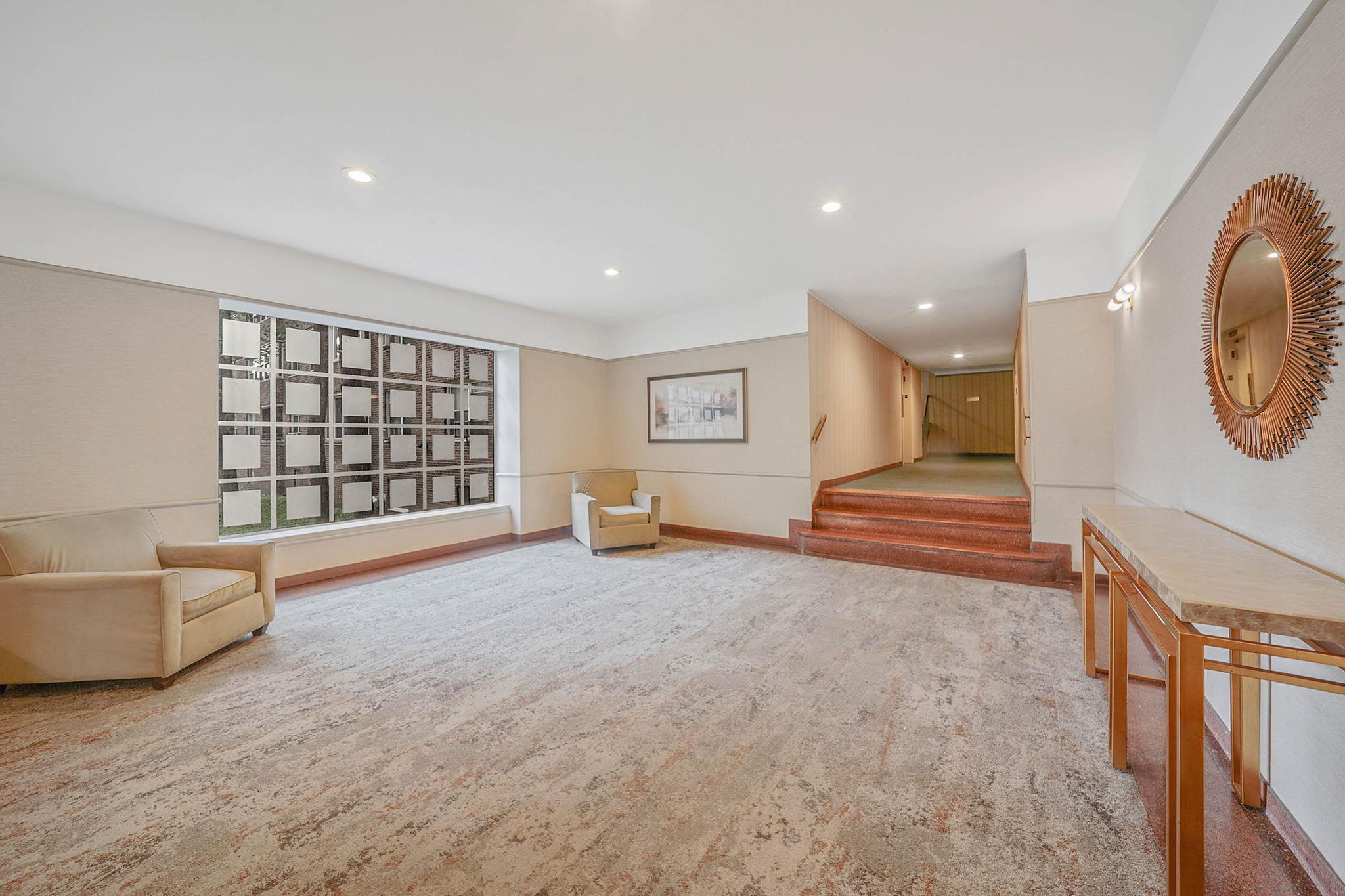 67-66 108th Street # D3, Forest Hills, NY 11375